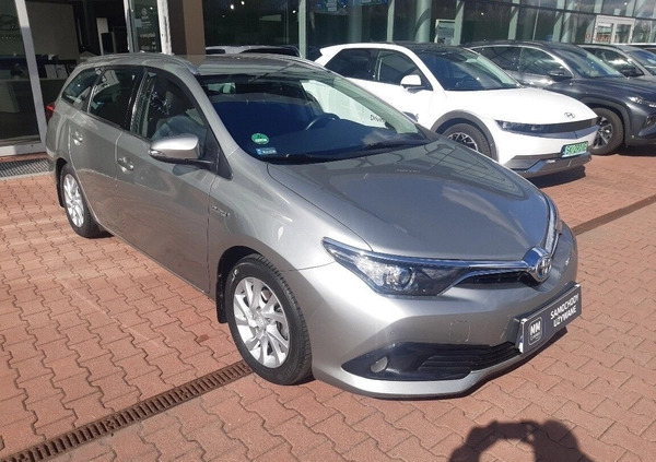 Toyota Auris cena 58500 przebieg: 168020, rok produkcji 2015 z Zbąszyń małe 172